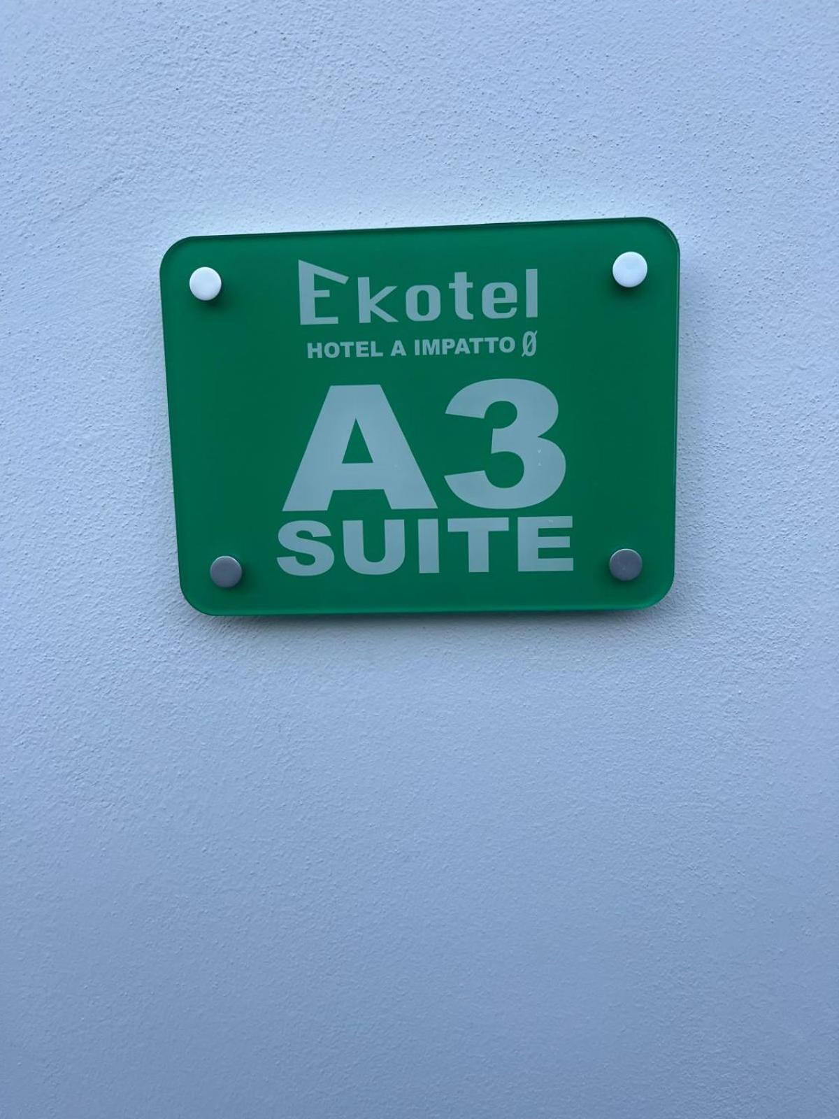 Ekotel Rome Buitenkant foto